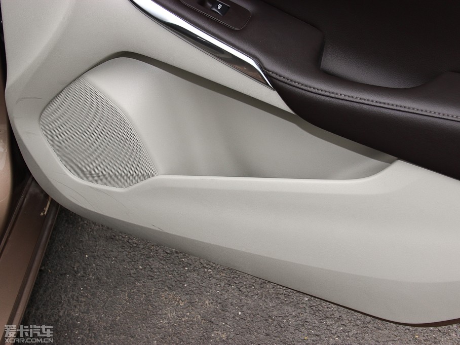 2014���֠���V40 2.0T T5 �����