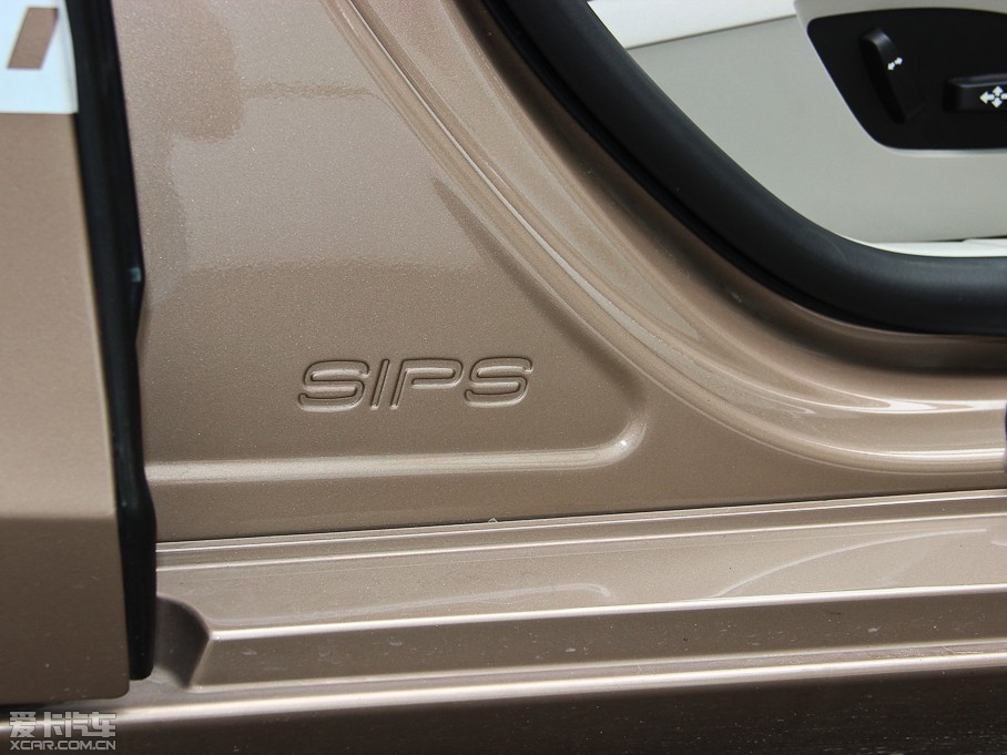 2014���֠���V40 2.0T T5 �����