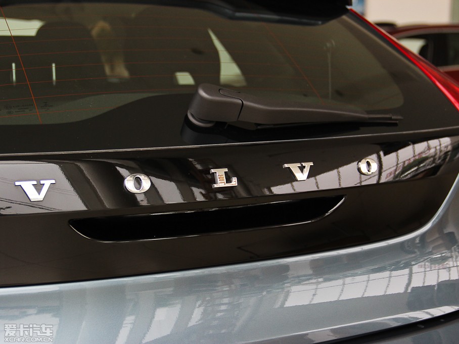 2014���֠���V40 2.0T ���ݰ�