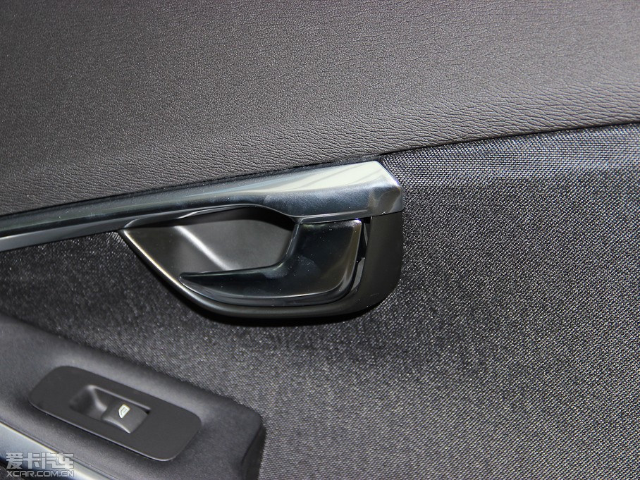 2014���֠���V40 2.0T ���ݰ�