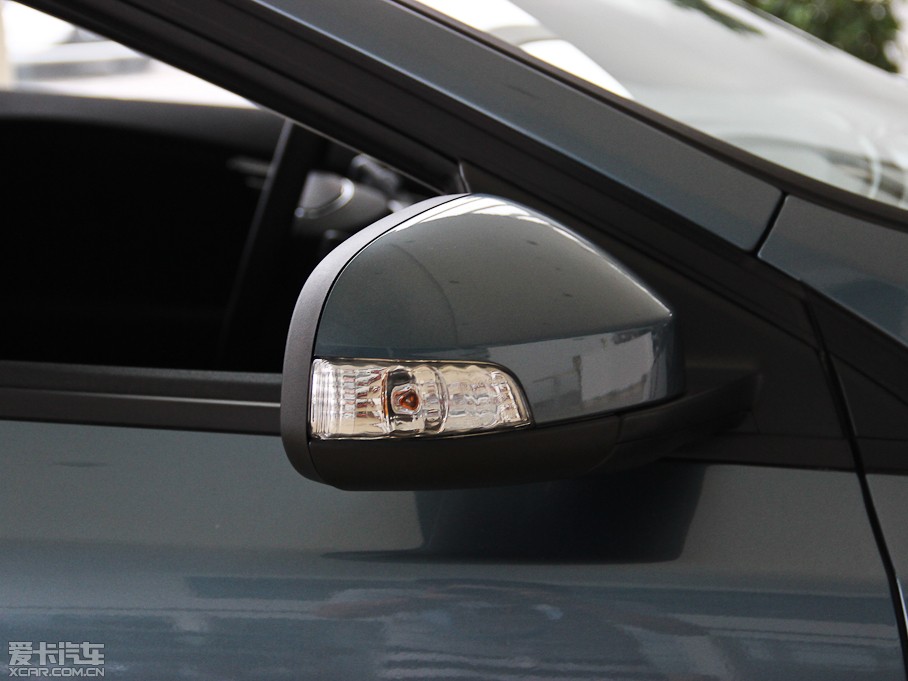 2014���֠���V40 2.0T ���ݰ�