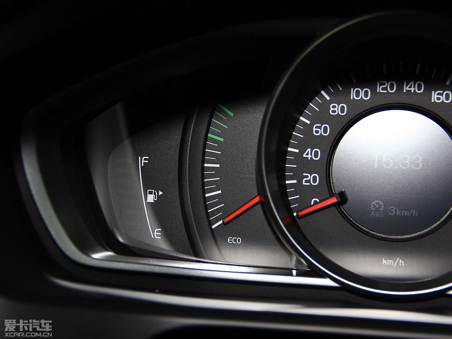 2014���֠���V40 2.0T ���ݰ�