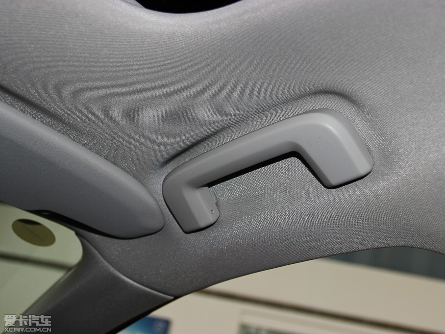 2014���֠���V40 2.0T ���ݰ�