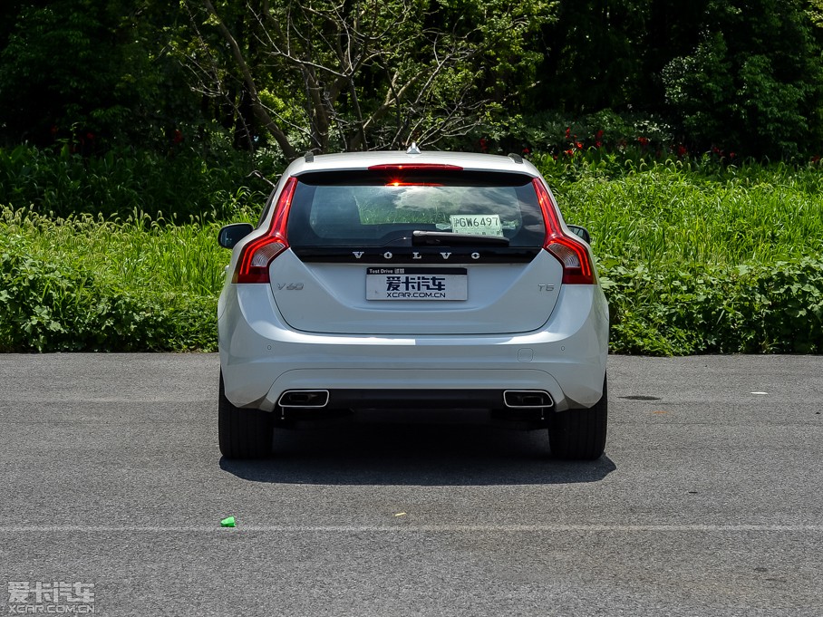 2015ֶV60 2.0T T5 Ű