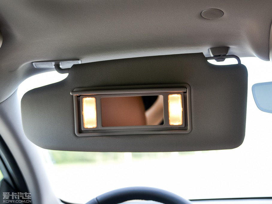 2015֠V60 2.0T T5 Ű