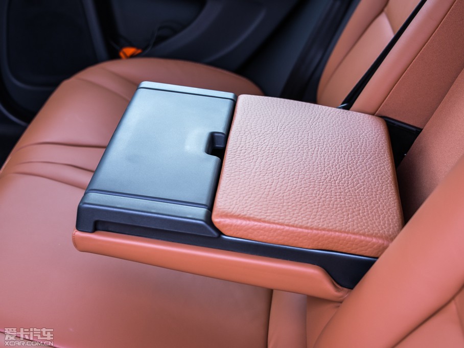 2015֠V60 2.0T T5 Ű