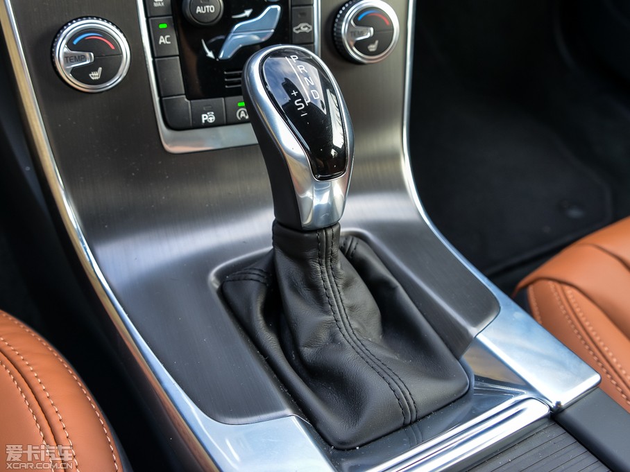 2015֠V60 2.0T T5 Ű