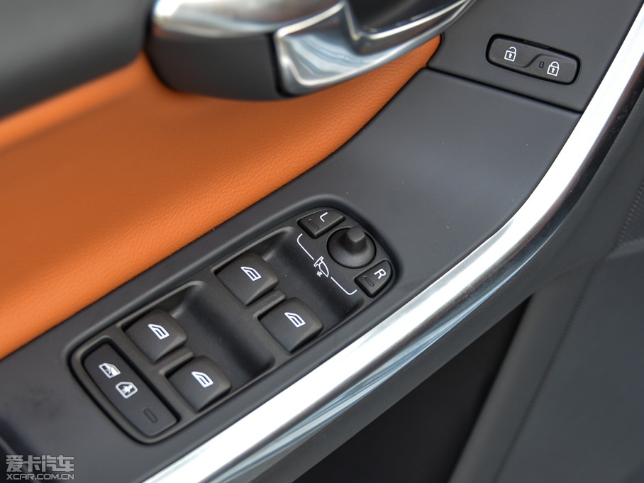 2015֠V60 2.0T T5 Ű