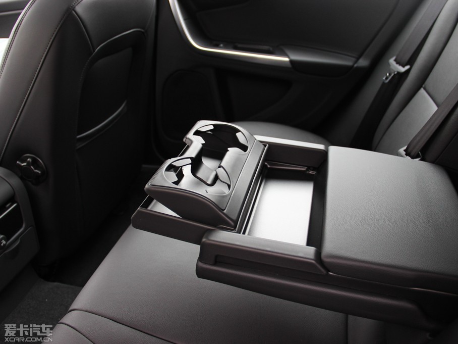 2015֠V60 2.0T T5 ݰ