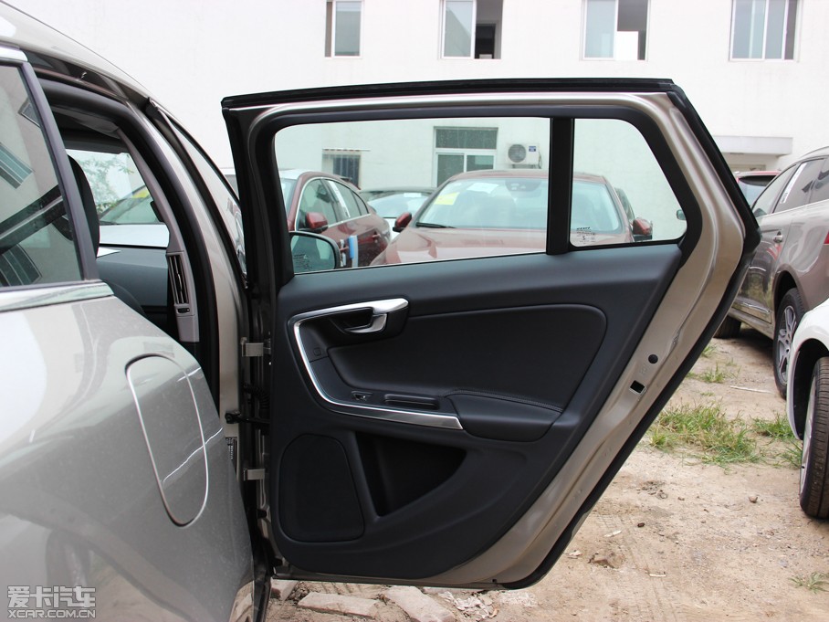 2015֠V60 2.0T T5 ݰ