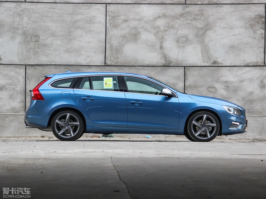 2015ֶV60 2.0T T5  ˶