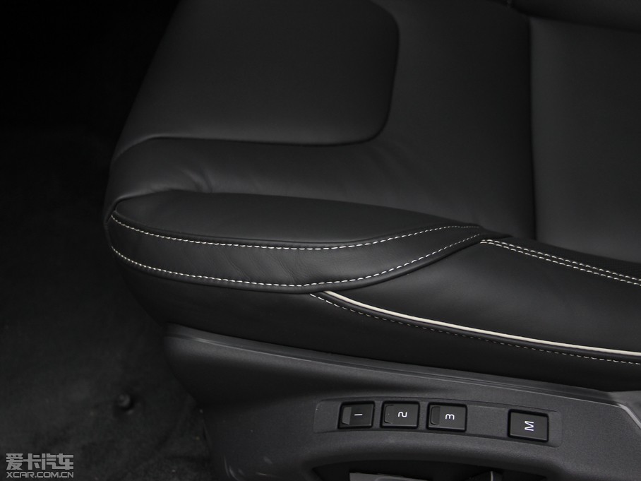 2015֠V60 2.0T T5  (g)\(yn)(dng)