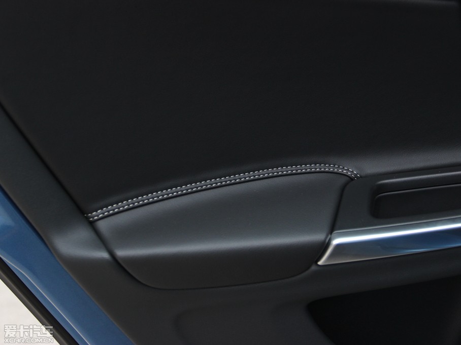 2015֠V60 2.0T T5  (g)\(yn)(dng)