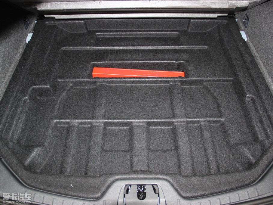 2015֠V60 2.0T T5  \Ӱ