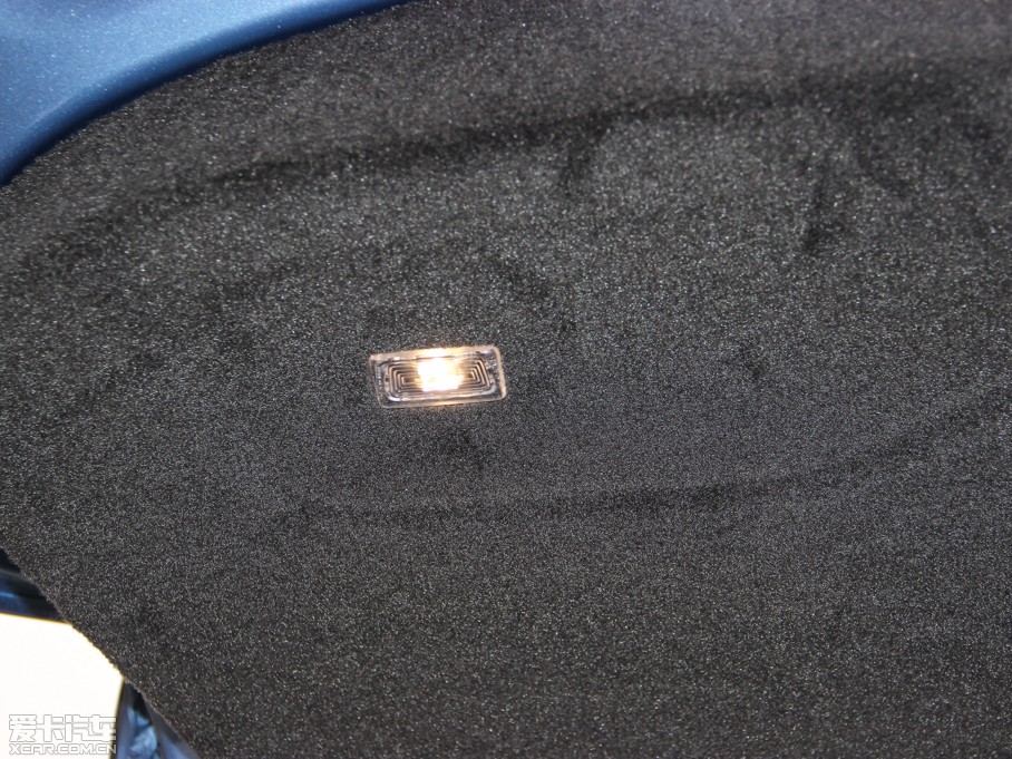 2015֠V60 2.0T T5  \Ӱ