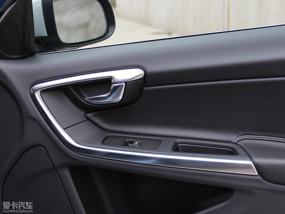 2015֠V60 2.0T T5  (g)\(yn)(dng)