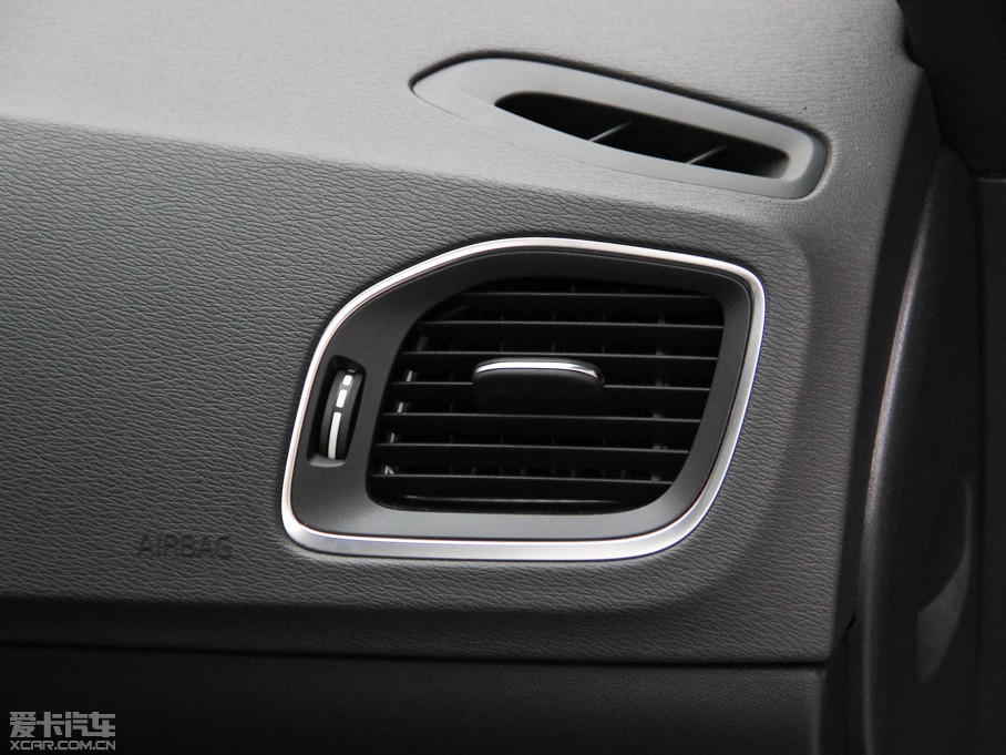 2015֠V60 2.0T T5  (g)\(yn)(dng)