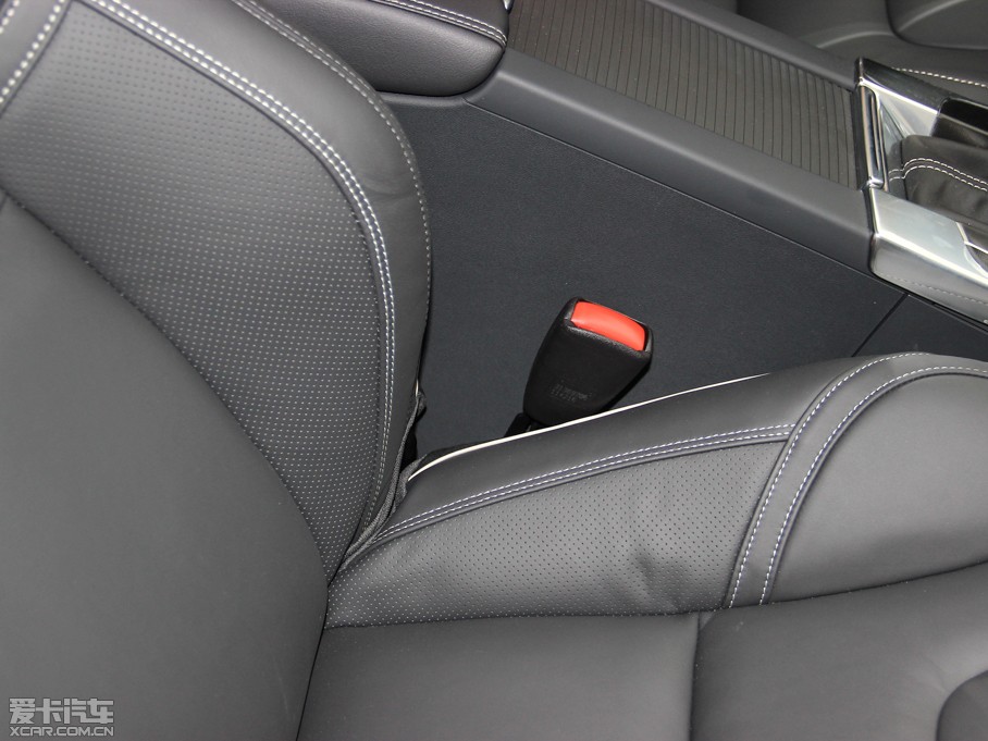 2015֠V60 2.0T T5  \Ӱ