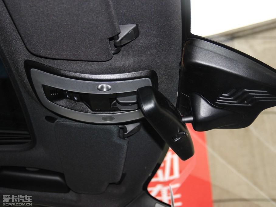 2015֠V60 2.0T T5  \Ӱ