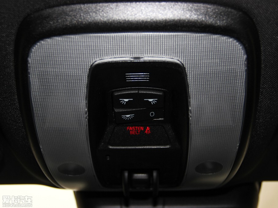 2015֠V60 2.0T T5  (g)\(yn)(dng)