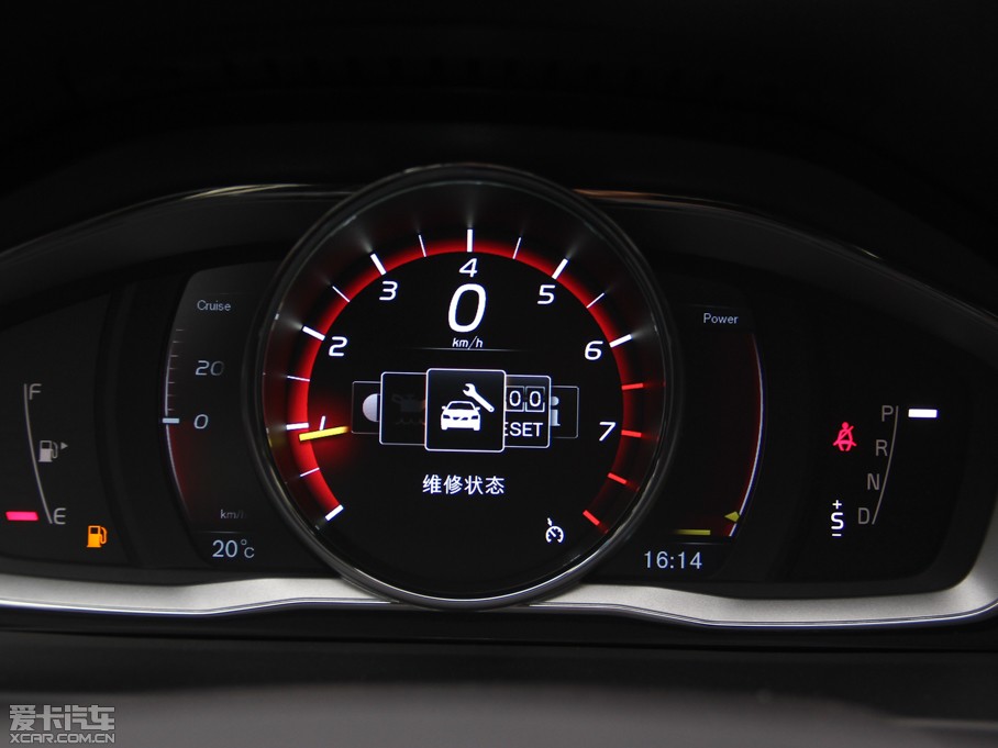 2015���֠���V60 2.0T T5 ���� �����\�Ӱ�