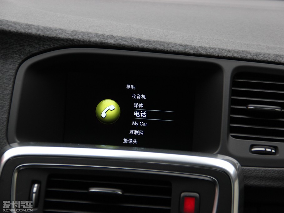 2015���֠���V60 2.0T T5 ���� �����\�Ӱ�