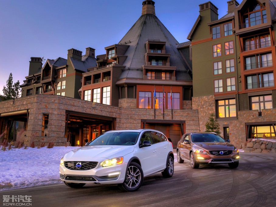 2016V60 Cross Country Ͱ