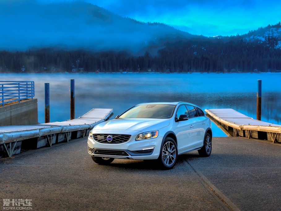 2016V60 Cross Country Ͱ