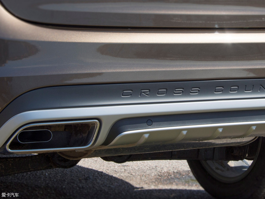 2016V60 Cross Country Ͱ