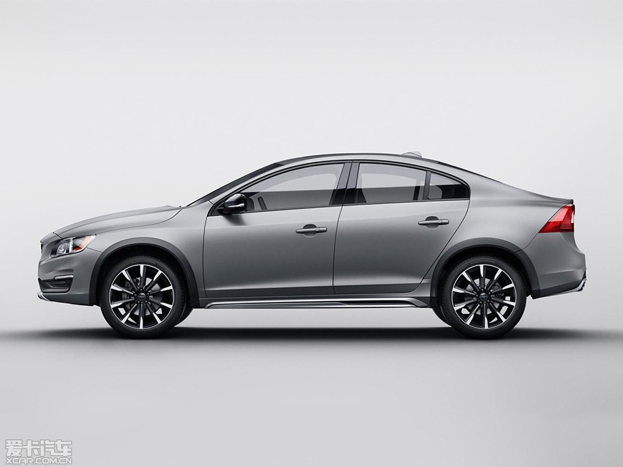 2015��S60 Cross Country ������