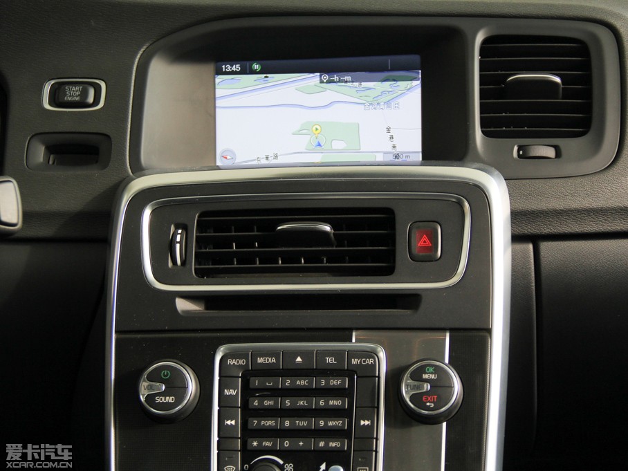 2015���֠���S60(�M��) 2.0T T5 �����\�Ӱ�