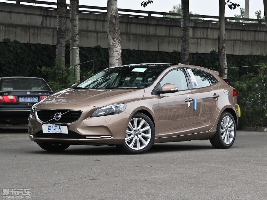2015֠V40 1.6T ݰ