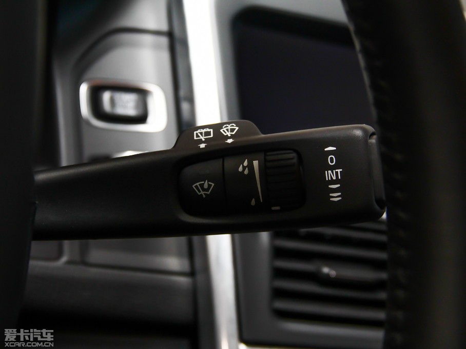 2015֠XC60(M) 2.0T T5 ݰ