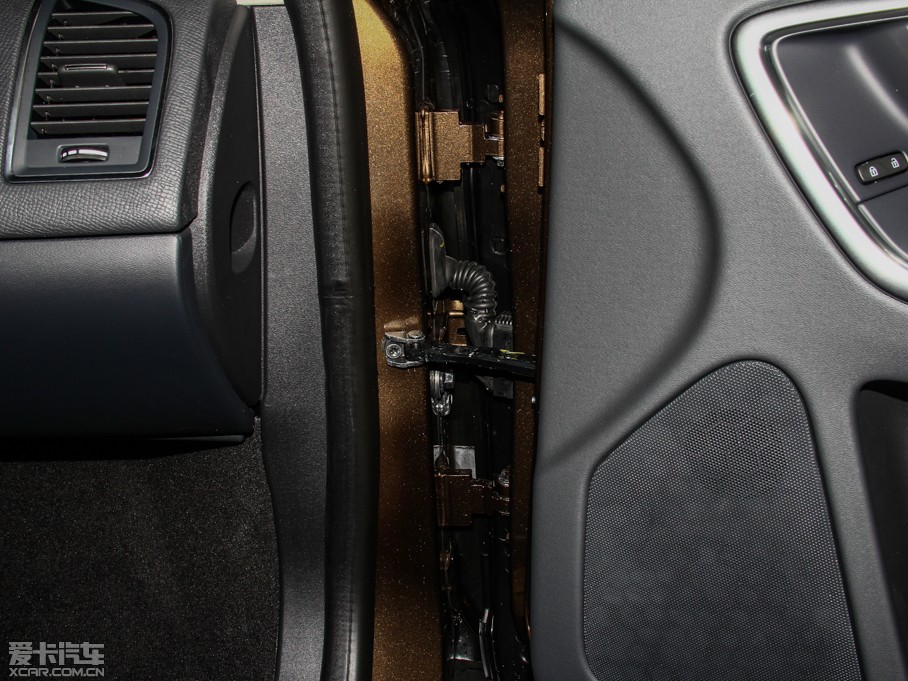 2015֠XC60(M) 2.0T T5 ݰ