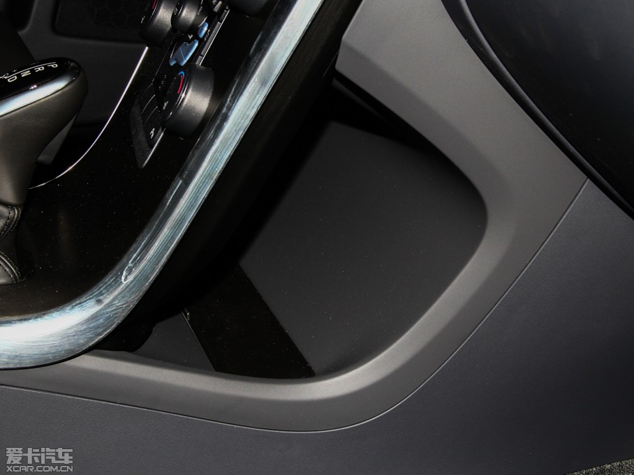 2015֠XC60(M) 2.0T T5 ݰ