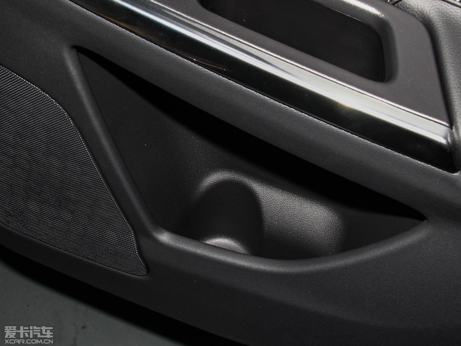 2015֠XC60(M) 2.0T T5 ݰ