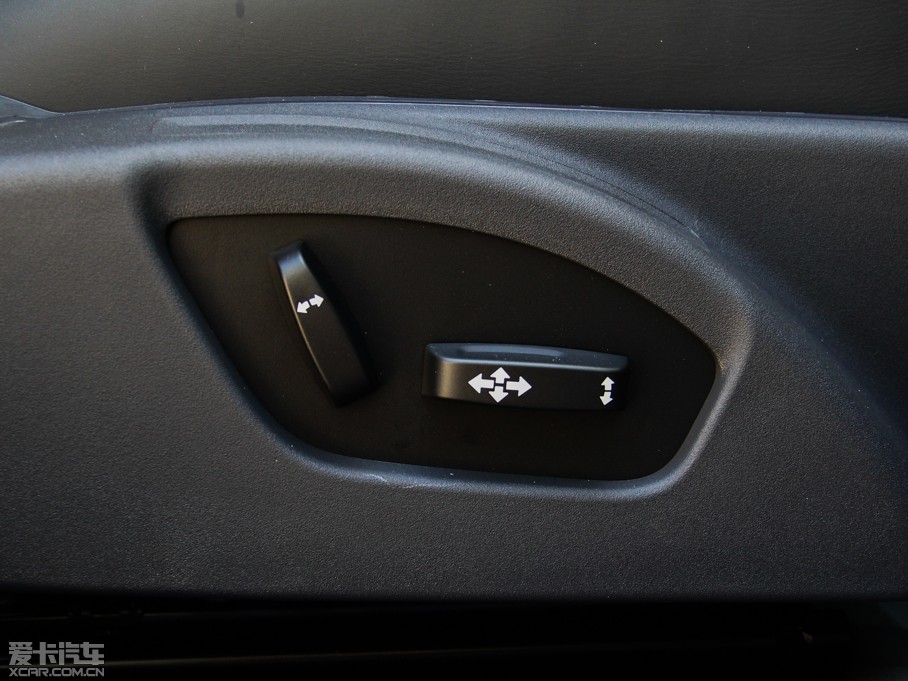 2015֠XC60(M) 2.0T T5 Ű