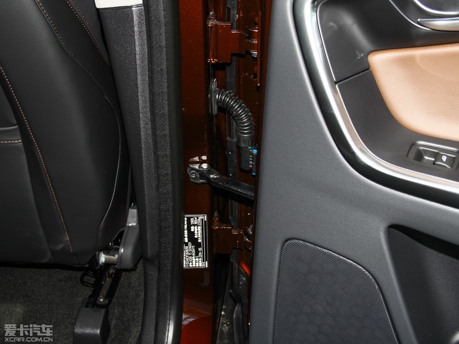 2015֠XC60(M) 2.0T T5 Ű