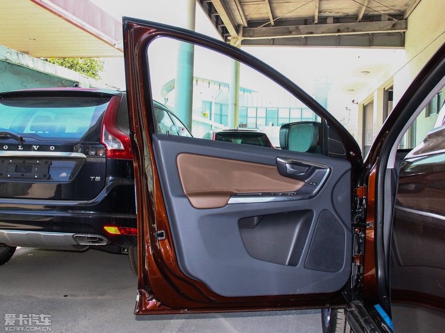 2015֠XC60(M) 2.0T T5 Ű