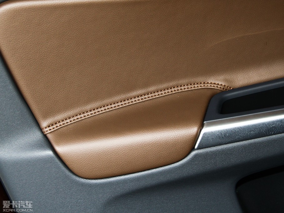 2015֠XC60(M) 2.0T T5 Ű