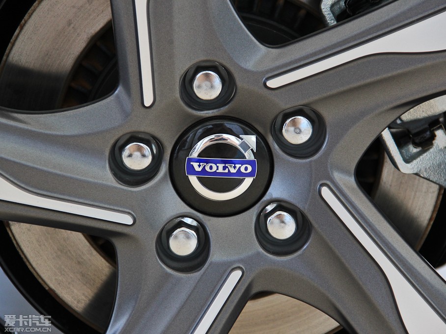 2015���֠���XC60(�M��) 2.0T T5 �����\�Ӱ�