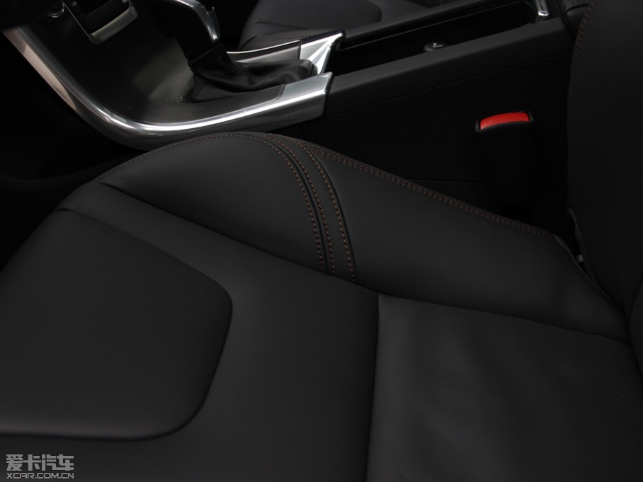 2015֠XC60(M) 3.0T T6 ݰ