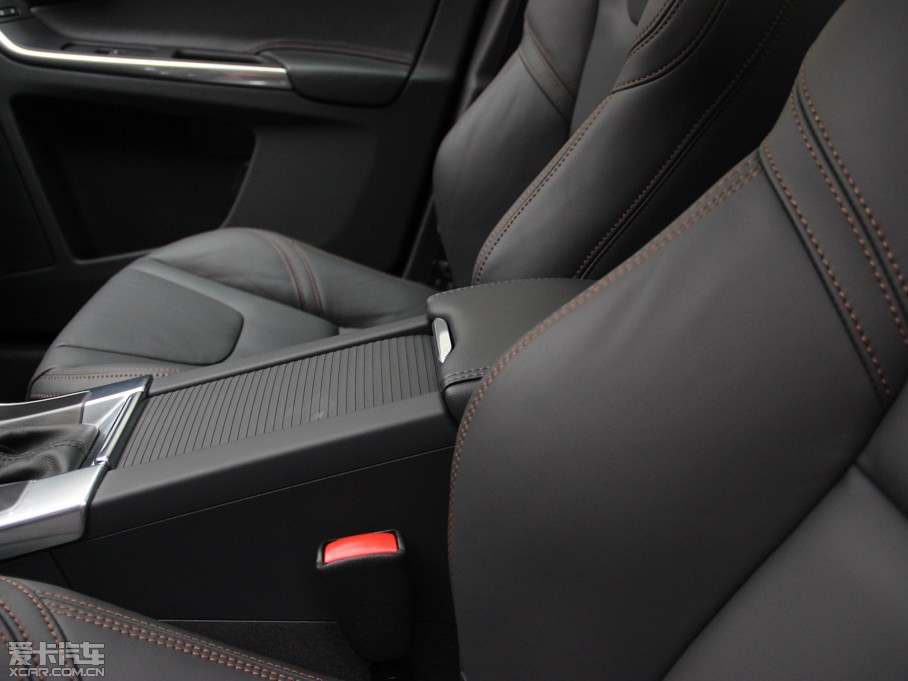 2015֠XC60(M) 3.0T T6 ݰ