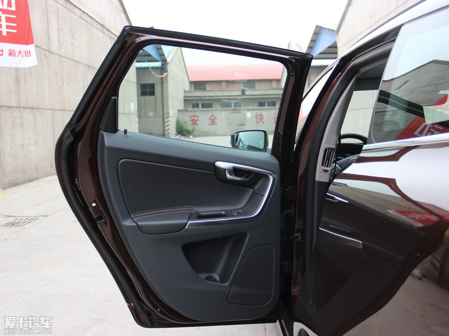 2015֠XC60(M) 3.0T T6 ݰ