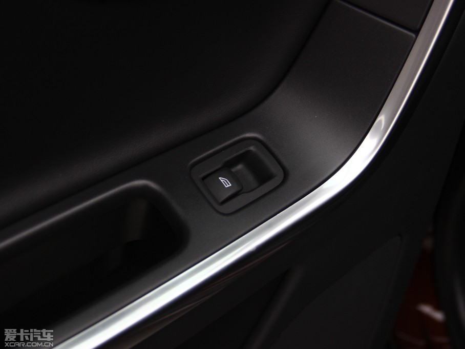 2015֠XC60(M) 3.0T T6 ݰ