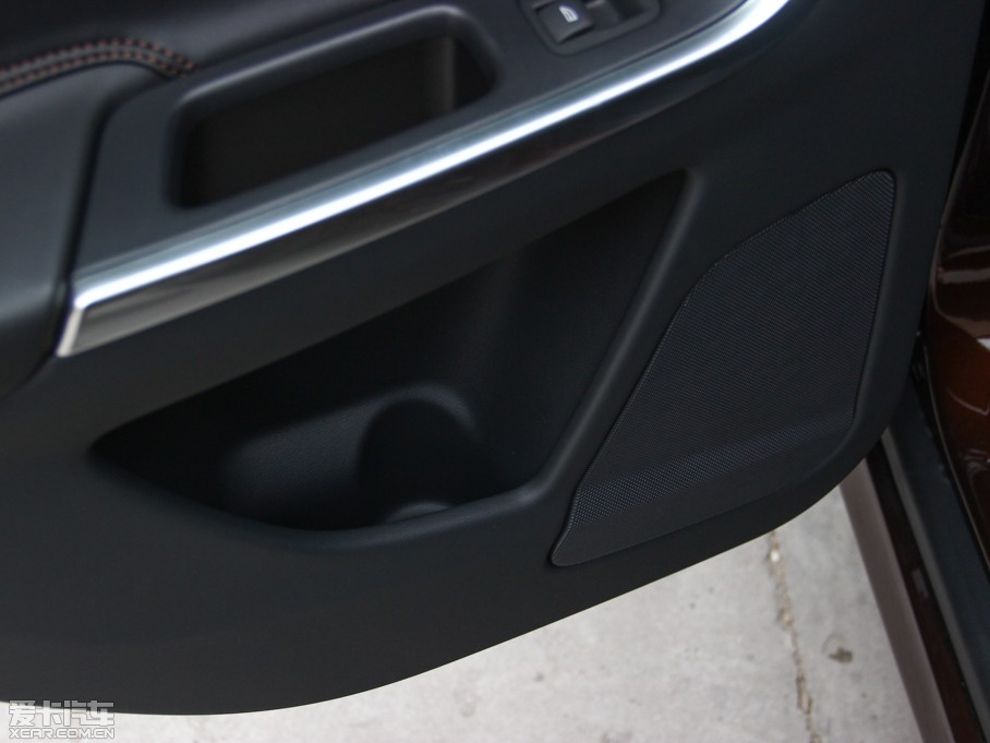 2015֠XC60(M) 3.0T T6 ݰ