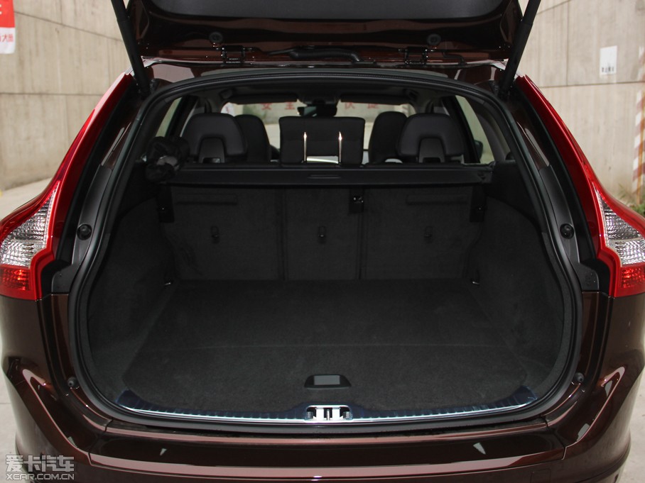 2015֠XC60(M) 3.0T T6 ݰ