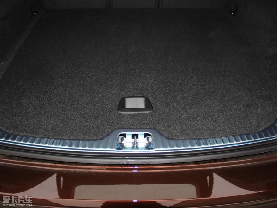 2015֠XC60(M) 3.0T T6 ݰ