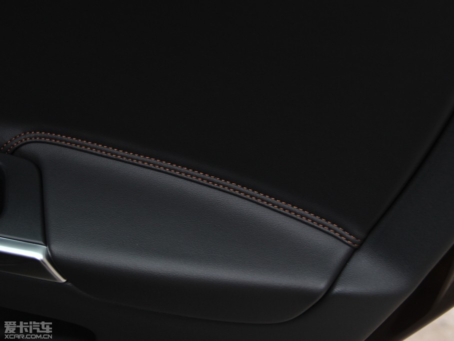 2015֠XC60(M) 3.0T T6 ݰ