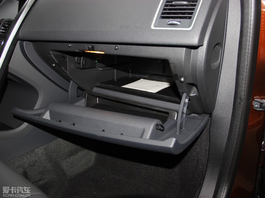 2015֠XC60(M) 3.0T T6 ݰ